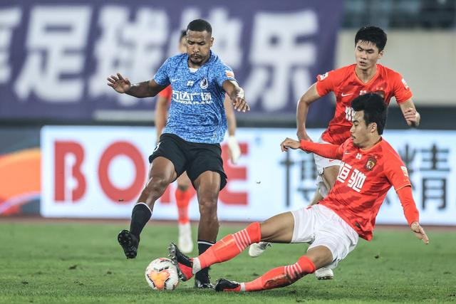 远藤航：享受利物浦生活，未来或进军教练与投资领域